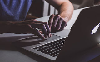 穆帅遭遇3重暴击！6连胜死敌+8分差距，10月生死战真要凉？